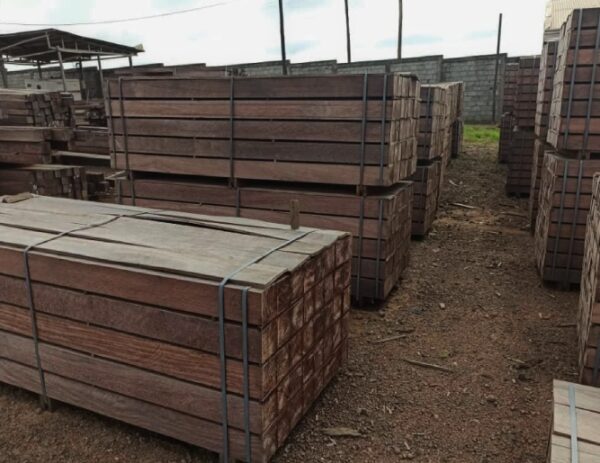 Premium-Grade Timber – Kiln-Dried, Smooth Finish, Construction-Ready